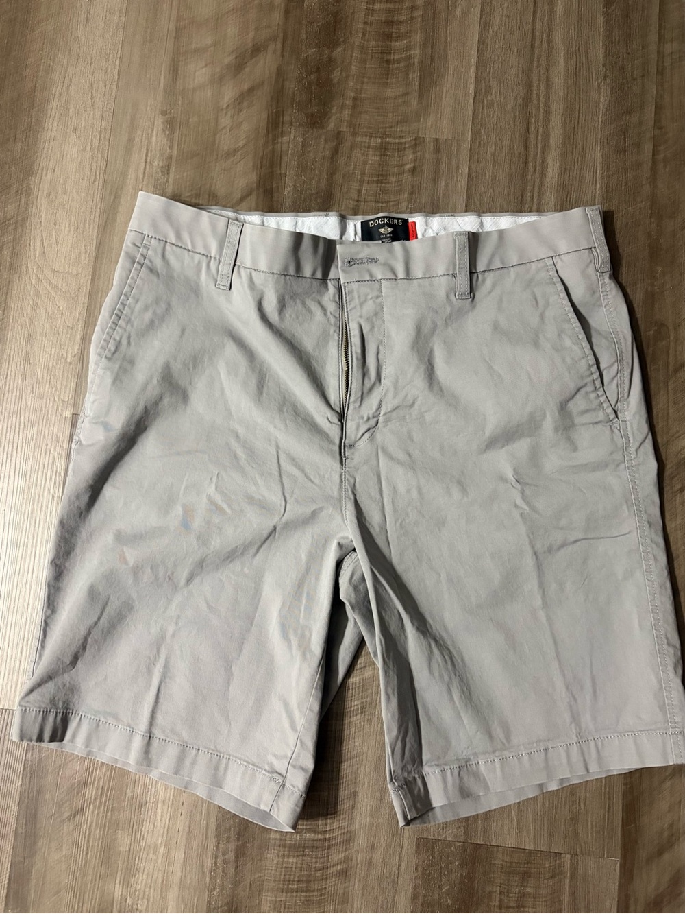 Dockers Classic Fit Men’s Gray Shorts